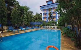 Mayflower Beach Resort